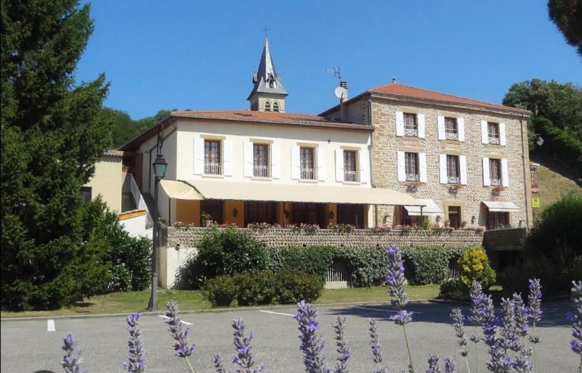 Logis Hotel-Restaurant Le Relais Отрив Экстерьер фото