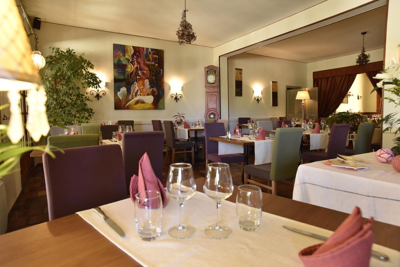 Logis Hotel-Restaurant Le Relais Отрив Экстерьер фото